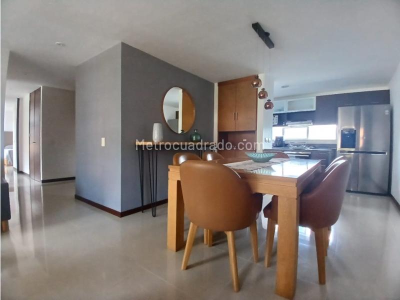 Spacious 4BR Furnished Apartment Near La Loma - 4