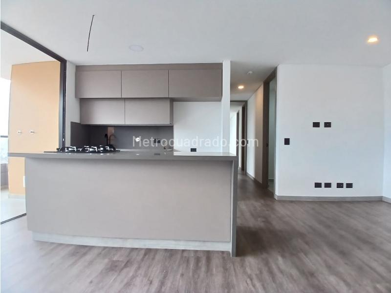 Brand-New 2BR Apartment with Balcony in Envigado (Los Mesa) - 5