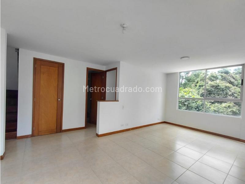 Spacious 4BR Apartment in Los Balsos, El Poblado - 5