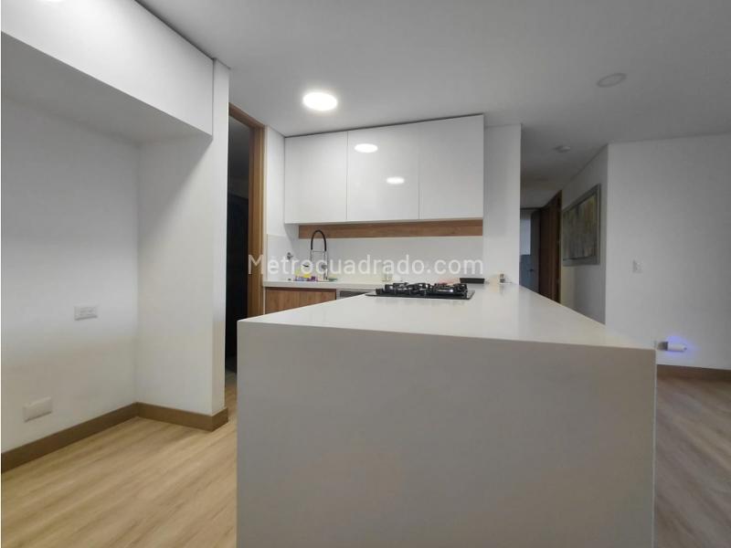 Apartamento moderno de 3 alcobas en Loma de las Brujas - 3