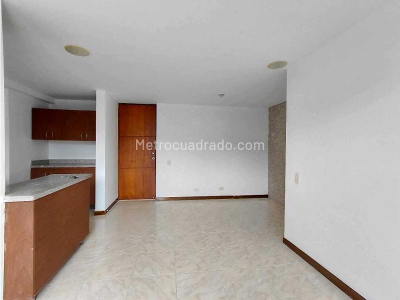 3BR Apartment in Las Flores (76 m²) - 4