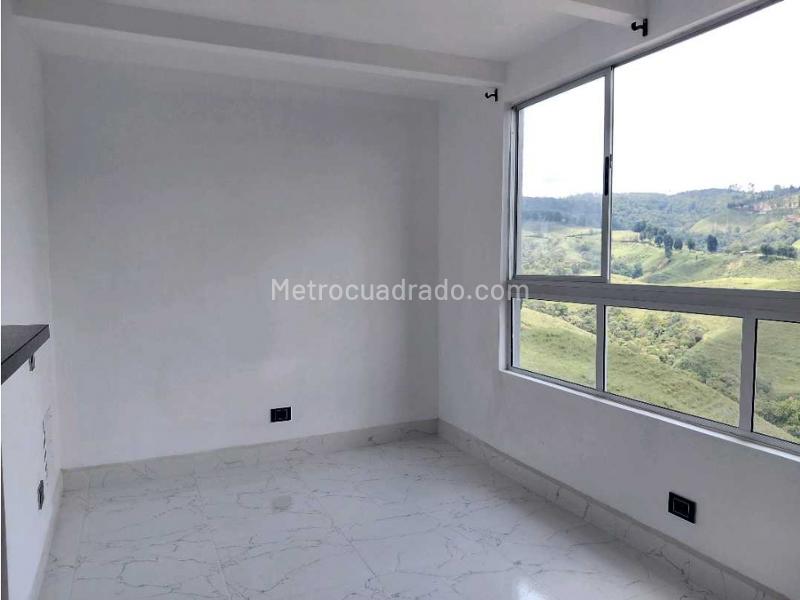 New 3BR Apartment with Amenities in Andalucia - 9