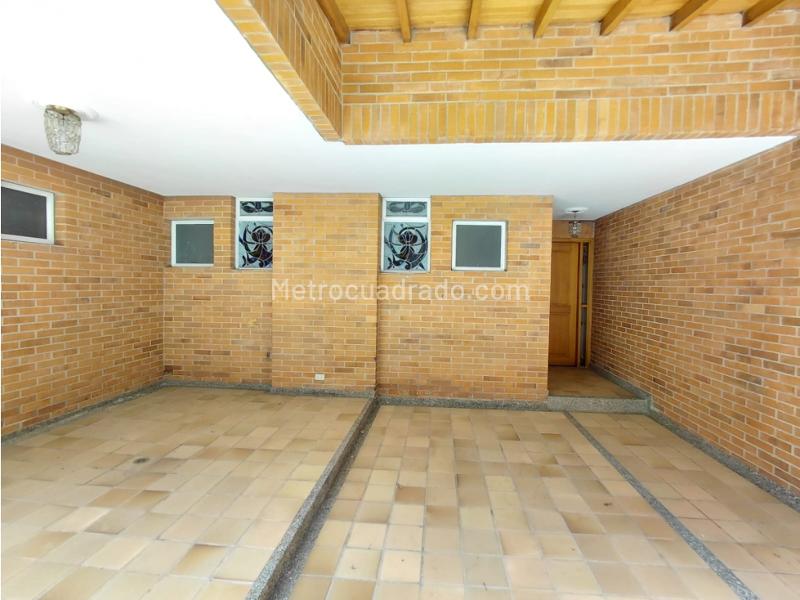 229 m² House for Rent in El Poblado - 2