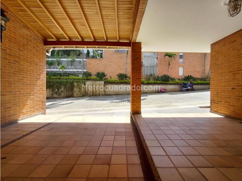 229 m² House for Rent in El Poblado - 4