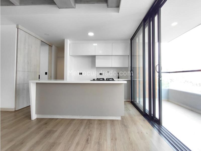 2BR Apartment with Private Terrace in Los Mesa - 3