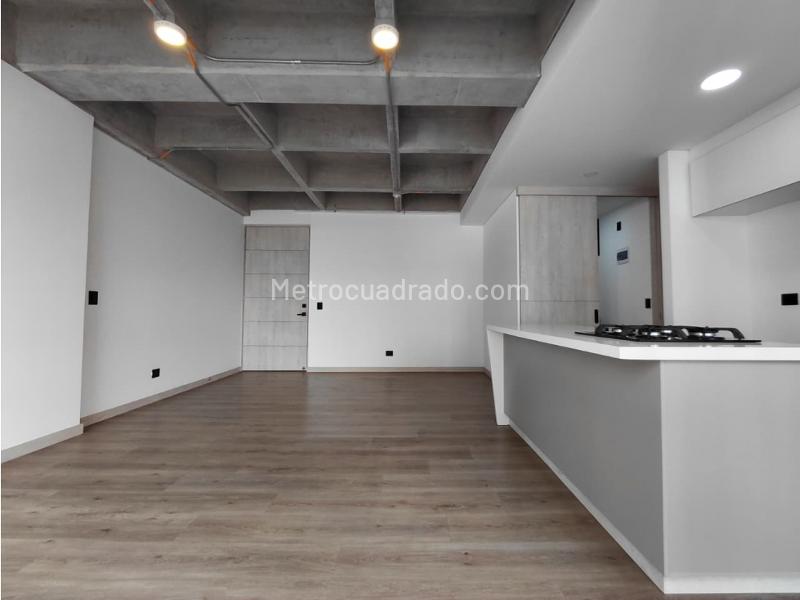 2BR Apartment with Private Terrace in Los Mesa - 4