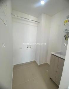 Apartamento de 3 alcobas en venta en Edificio Paris, Sabaneta, 85 m² · foto 3 de 9