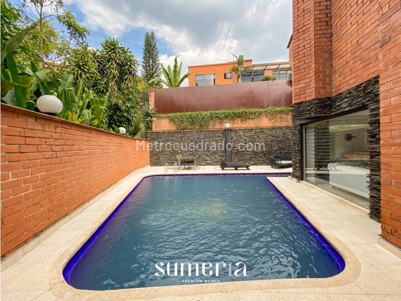 Casa Colonial con Piscina en El Poblado - 5