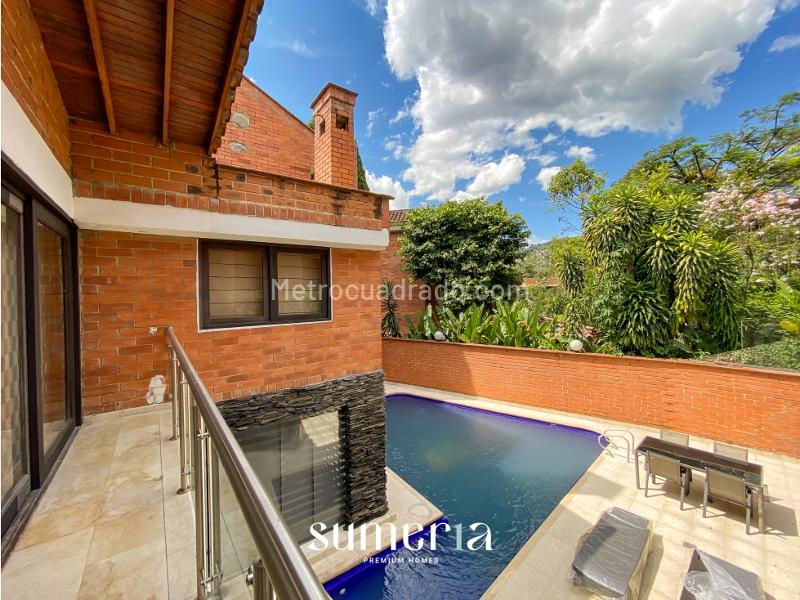 Casa Colonial con Piscina en El Poblado - 6