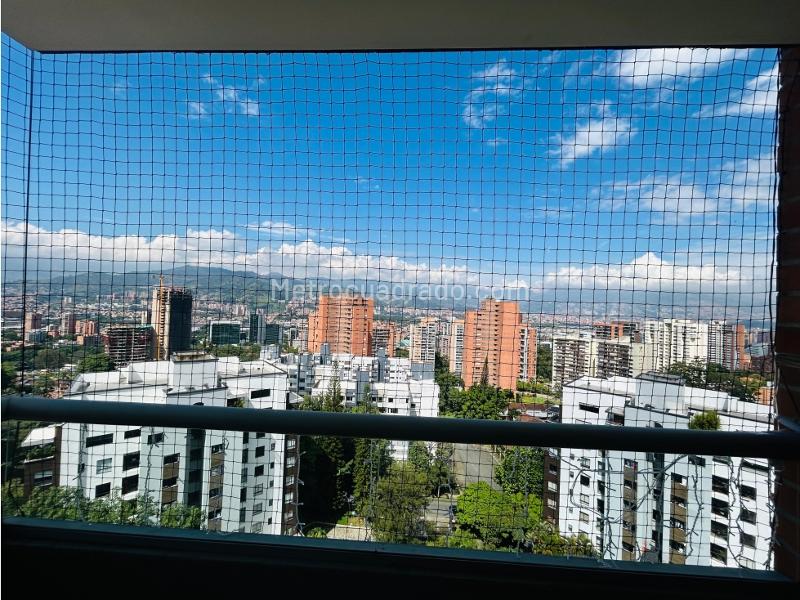 Luxury 3BR Apartment with Private Bathrooms in Los Balsos