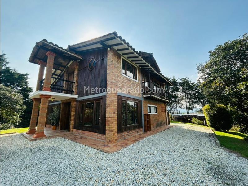 3BR House in San Antonio De Pereira (3650 m²) - 2