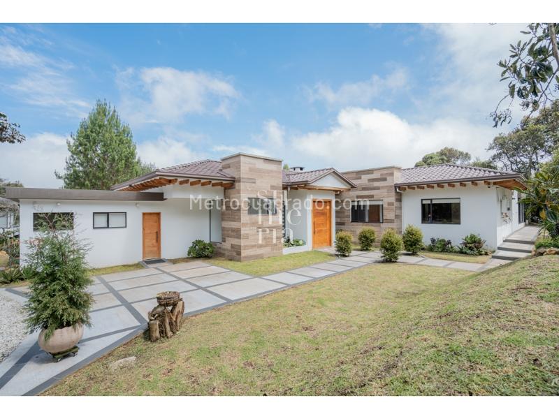 Luxury Country House in Santa Elena - 2