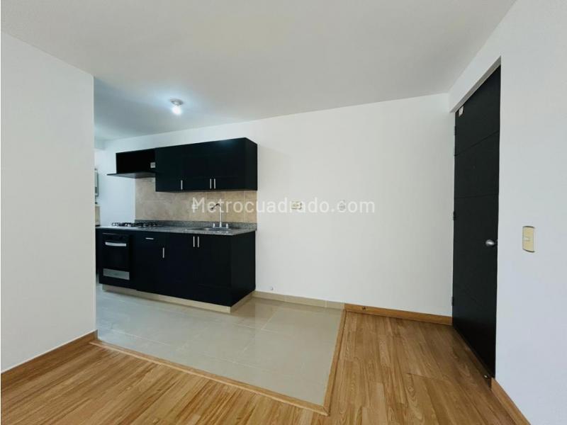 Apartamento Encantador de 2 Alcobas en Loma Los Balsos - 3
