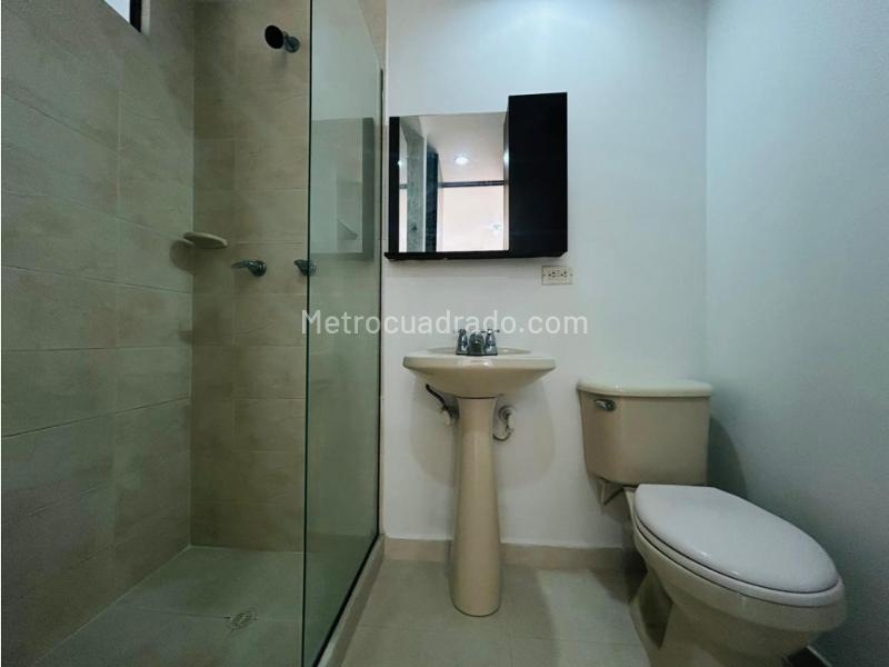 Apartamento Encantador de 2 Alcobas en Loma Los Balsos - 5