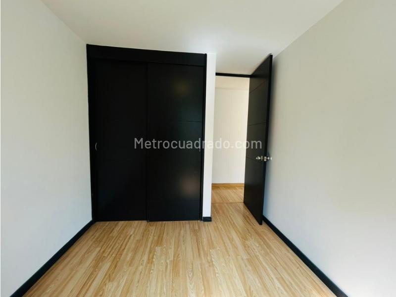 Apartamento Encantador de 2 Alcobas en Loma Los Balsos - 8