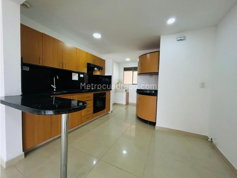 3BR House in Loma De Los Benedictinos (153 m²) - 2