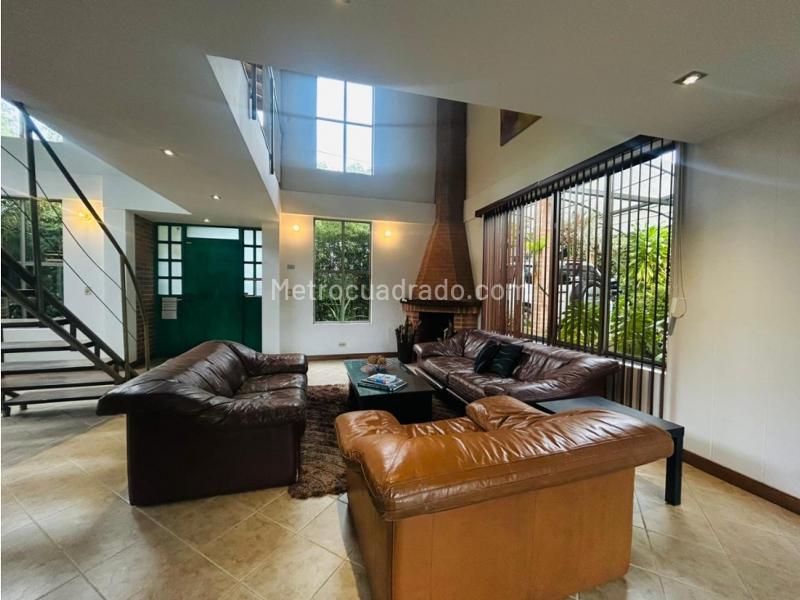 Casa campestre independiente en arriendo en San Lucas - 3