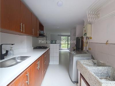 Apartamento en venta en Almerias, Medellín · foto 3 de 10