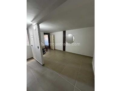 Apartamento de 2 alcobas en venta en Boston Centro, Medellín, 52 m² · foto 2 de 9