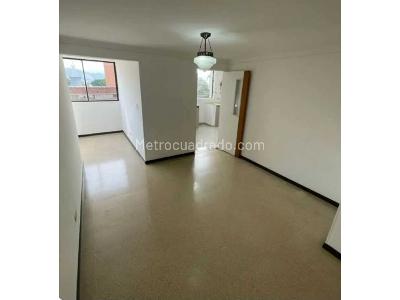 Apartamento de 4 alcobas en venta en Laureles, Medellín, 139 m² · foto 2 de 14