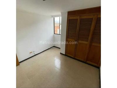 Apartamento de 4 alcobas en venta en Laureles, Medellín, 139 m² · foto 6 de 14