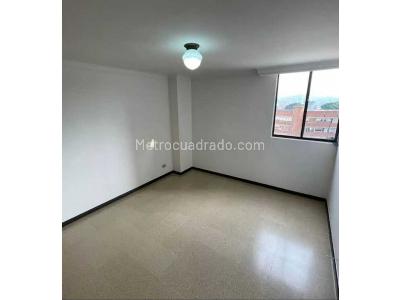Apartamento de 4 alcobas en venta en Laureles, Medellín, 139 m² · foto 8 de 14