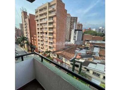 Apartamento de 4 alcobas en venta en Laureles, Medellín, 139 m² · foto 9 de 14