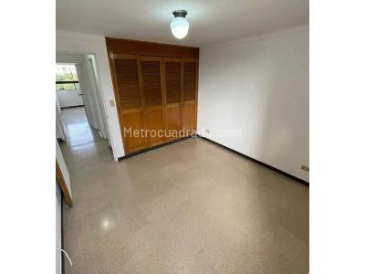 Apartamento de 4 alcobas en venta en Laureles, Medellín, 139 m² · foto 11 de 14