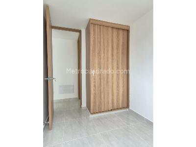 Apartamento de 3 alcobas en venta en Niquia, Bello, 55 m² · foto 15 de 15