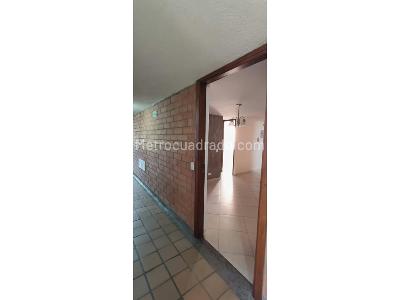Apartamento en venta en La America, Medellín · foto 3 de 13