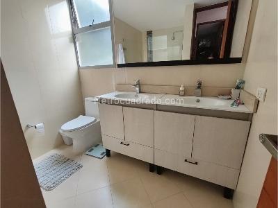 Apartamento de 5 alcobas en venta en El Poblado, Medellín, 172 m² · foto 13 de 20