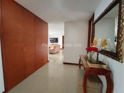 Apartamento de 5 alcobas en venta en El Poblado, Medellín, 172 m² · foto 15 de 20