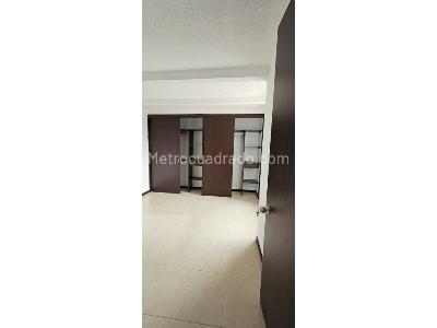 Apartamento de 3 alcobas en venta en Calasanz Parte Baja, Medellín, 69 m² · foto 8 de 11