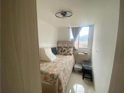 Apartamento de 3 alcobas en venta en Amazonia, Bello, 57 m² · foto 3 de 16