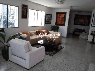 Casa de 4 alcobas en venta en El Tabor, Barranquilla, 370 m² · foto 2 de 12