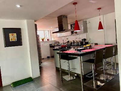 Apartamento de 3 alcobas en venta en El Refugio Chico, Bogotá, 133 m² · foto 14 de 15