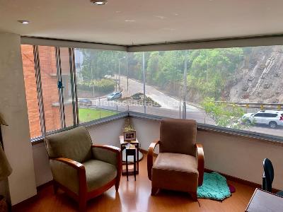 Apartamento de 3 alcobas en venta en El Refugio Chico, Bogotá, 133 m² · foto 5 de 15