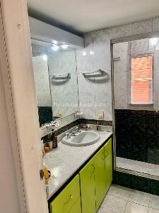 Apartamento de 3 alcobas en venta en El Refugio Chico, Bogotá, 133 m² · foto 8 de 15