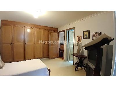 Apartamento de 3 alcobas en venta en Laureles, Medellín, 145 m² · foto 12 de 17