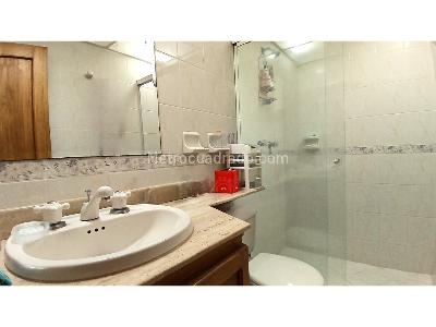 Apartamento de 3 alcobas en venta en Laureles, Medellín, 145 m² · foto 17 de 17
