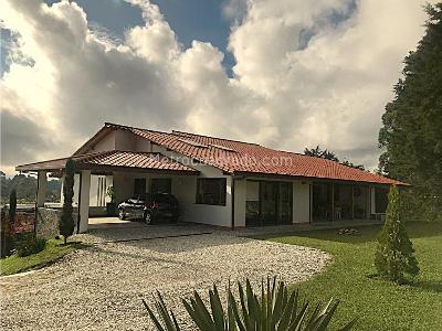 Casa de 5 alcobas en venta en Tablazo, Rionegro · foto 2 de 20