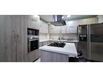 Apartamento de 5 alcobas en venta en Andalucia, Bello, 99 m² · foto 3 de 20