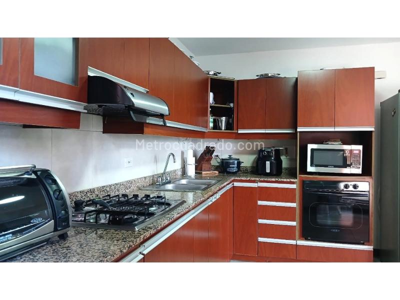Apartamento en Venta, Loma De Los Benedictinos, Envigado - Więcej