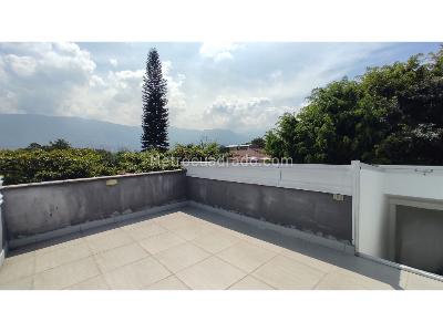 Casa de 3 alcobas en venta en Belen La Mota, Medellín, 225 m² · foto 18 de 19