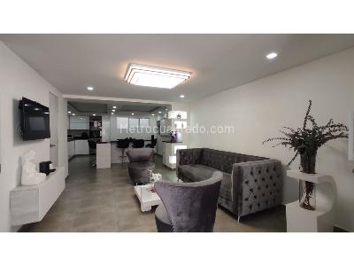 Casa de 3 alcobas en venta en Belen La Mota, Medellín, 225 m² · foto 2 de 19