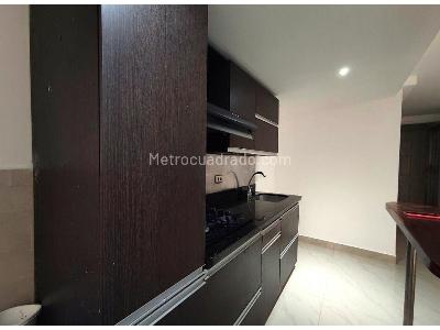 Apartamento en venta en Villa Hermosa, Medellín · foto 2 de 12