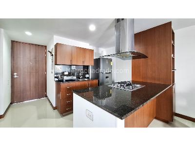 Apartamento en venta en Loma Del Indio, Medellín · foto 2 de 18