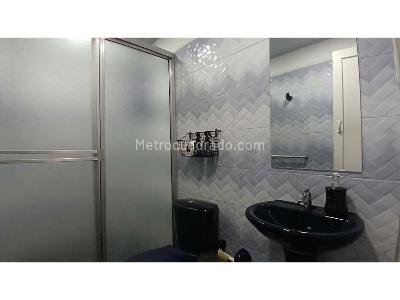 Casa de 5 alcobas en venta en Manrique Central, Medellín, 240 m² · foto 14 de 20