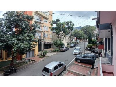 Casa de 5 alcobas en venta en Manrique Central, Medellín, 240 m² · foto 19 de 20