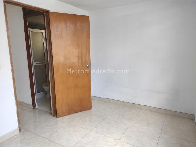 Apartamento de 2 alcobas en venta en Estación Villa, Medellín, 47 m² · foto 3 de 9
